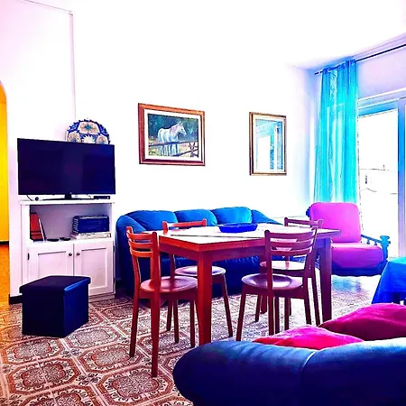 50 Meters From The Blue Hébergement de vacances *